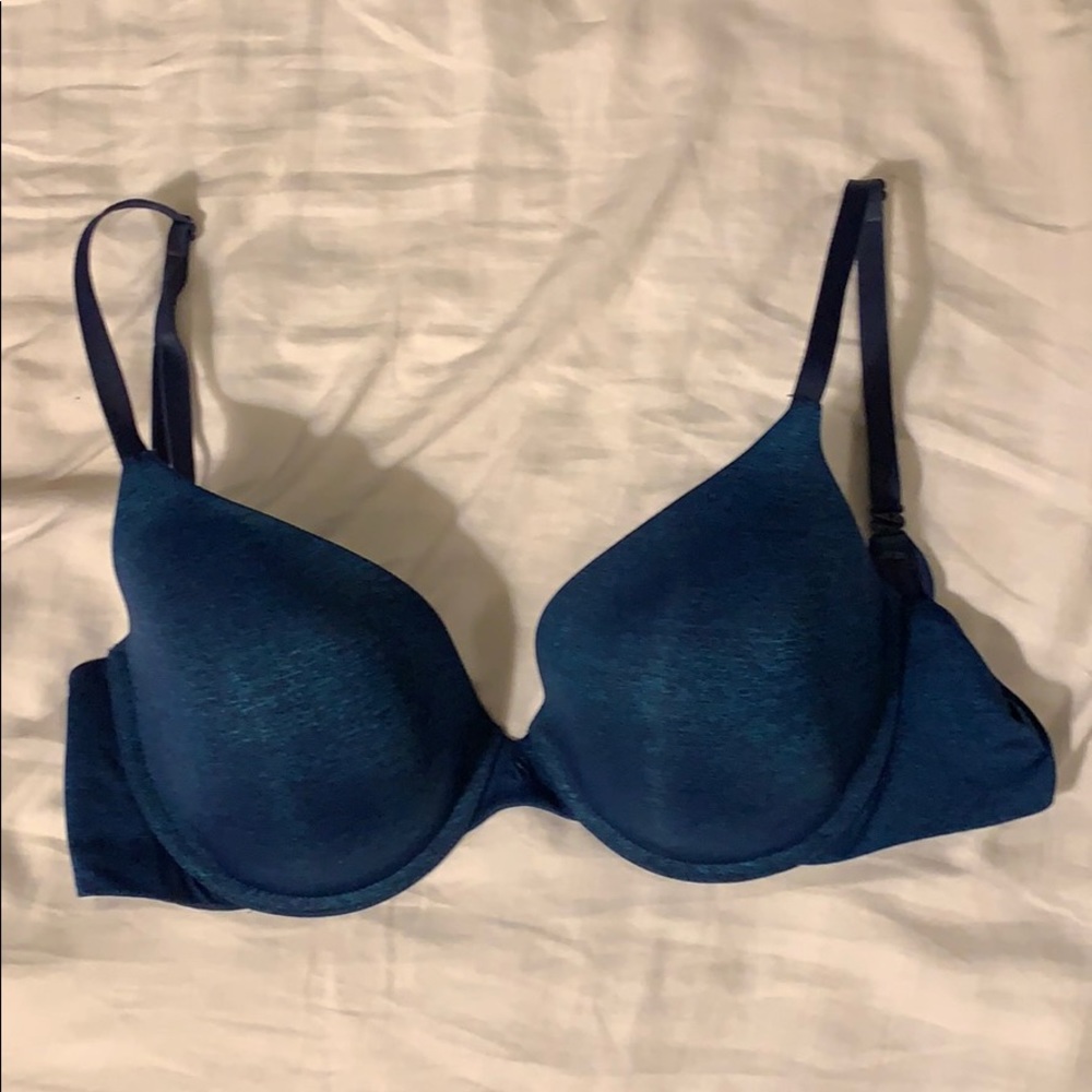Victoria’s Secret uplift Demi bra size 36D